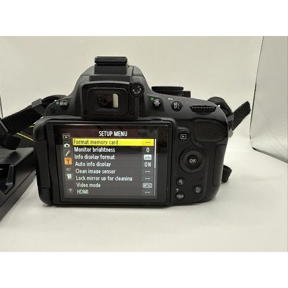 Nikon D5100 Digital SLR Camera Body Black 16.2MP 3in LCD AF w/ Strap